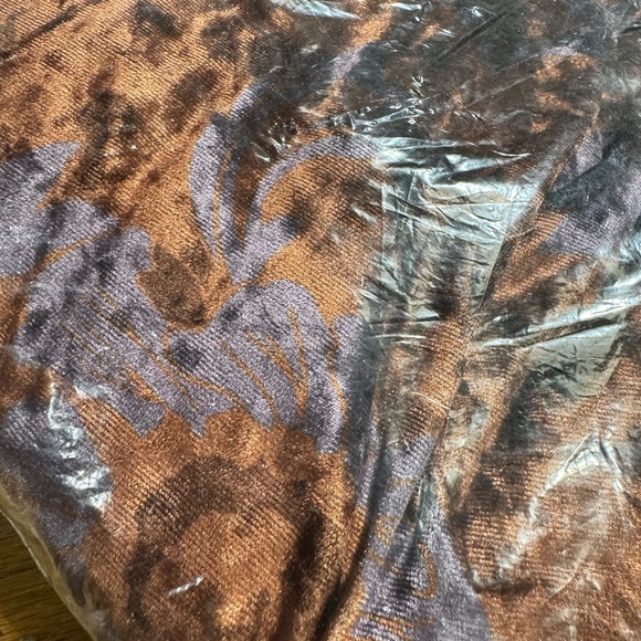 Torrid Burnout Velvet Ruana, women’s plus one size velvet open front kimono/wrap - Picture 6 of 8